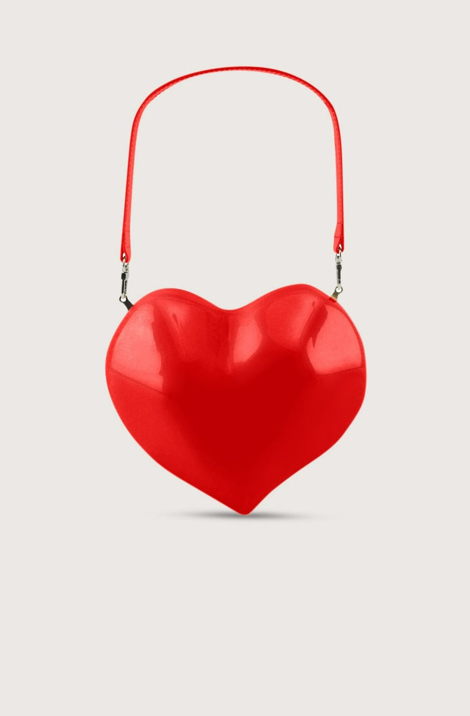 Molded Heart Bag in Retro Red