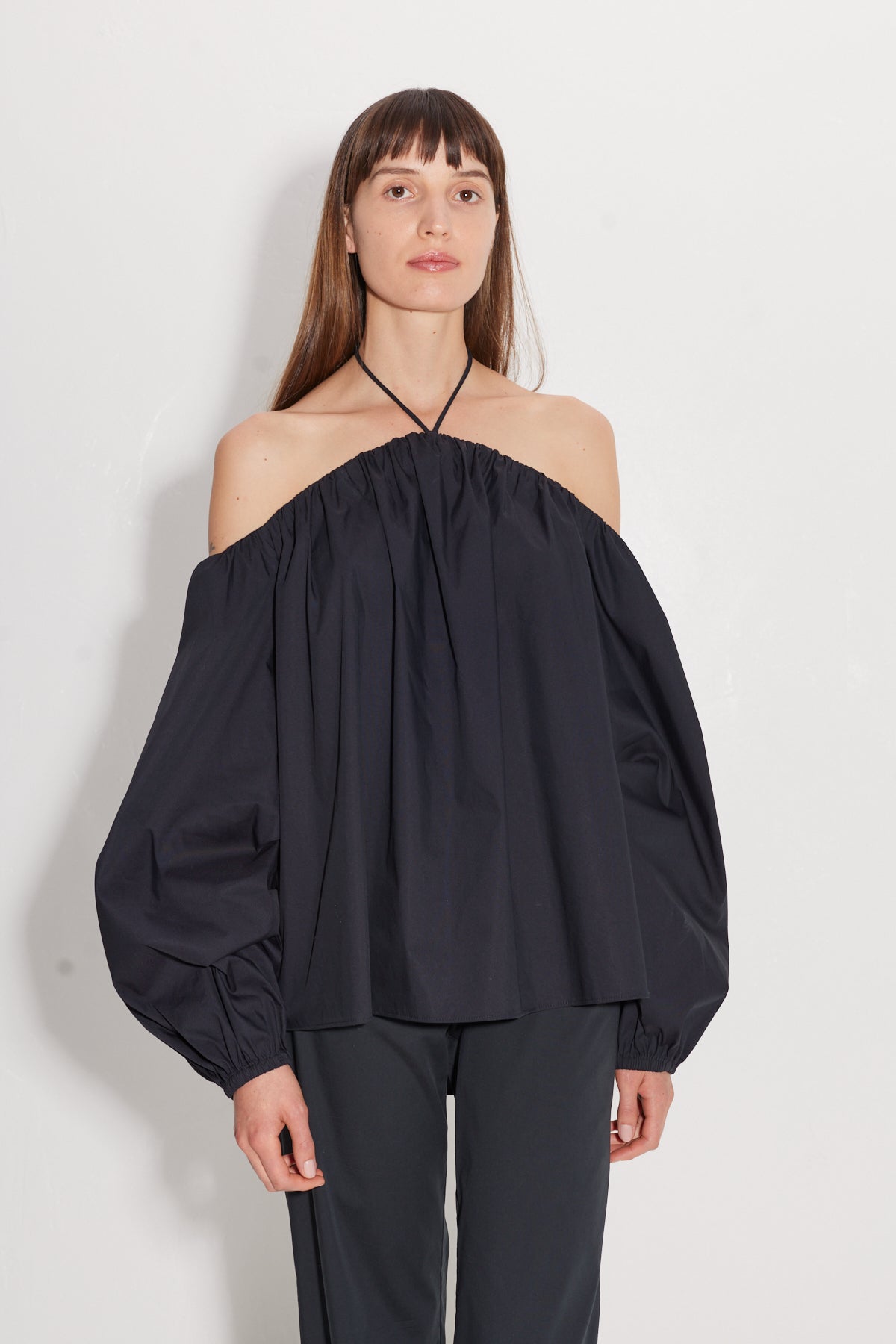 W3336-OLEANDER-POPLIN-TOP-BLACK-PRIMARY