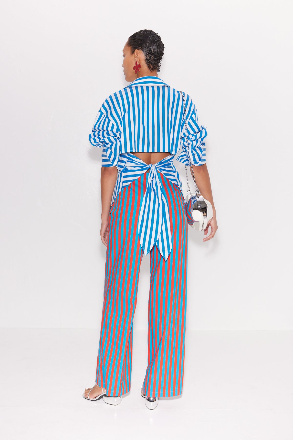 W5209-PIA-STRIPED-POPLIN-PANT-BLUE-PAPRIKA-STRIPE-BACK-FULL-BODY-SHOT