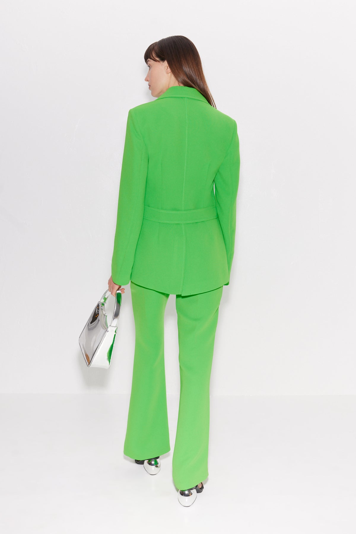 W6072-SOLA-CREPE-BLAZER-GUMMY-GREEN-BACK-WITH SNAP-BAG-SILVER-FULL-BODY-SHOT