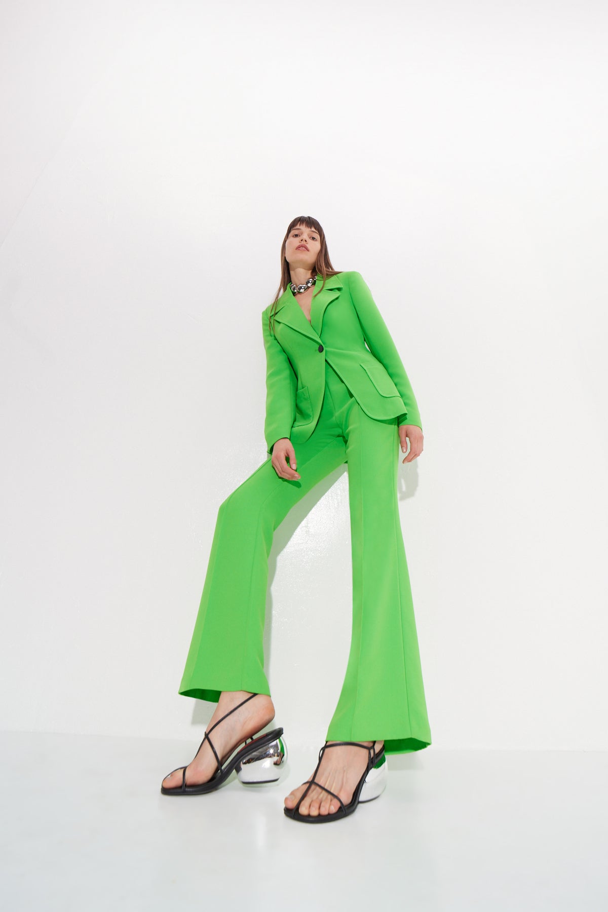 W6072-SOLA-CREPE-BLAZER-GUMMY-GREEN-FULL-BODY-SHOT-ANGLED-UP