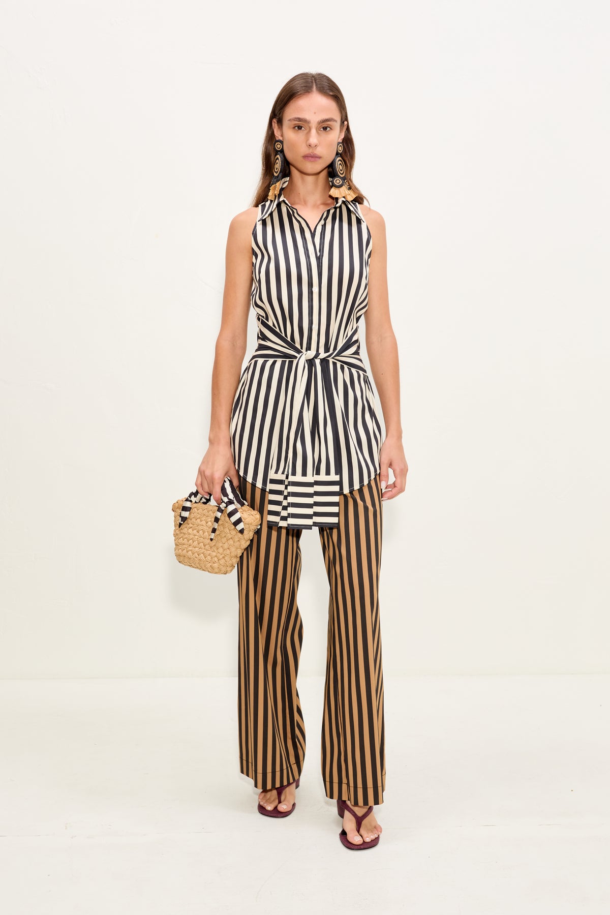 Inna Sleeveless Poplin Top In Black/White Stripe