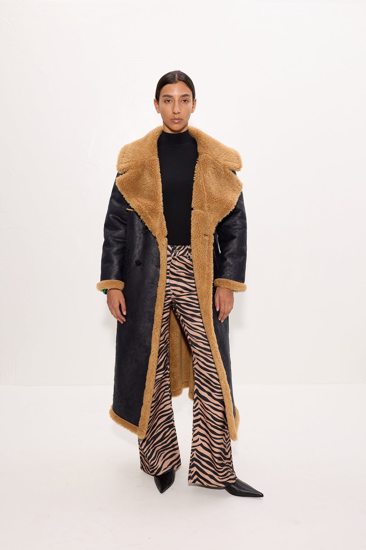 Jetz Faux Shearling Coat In Black