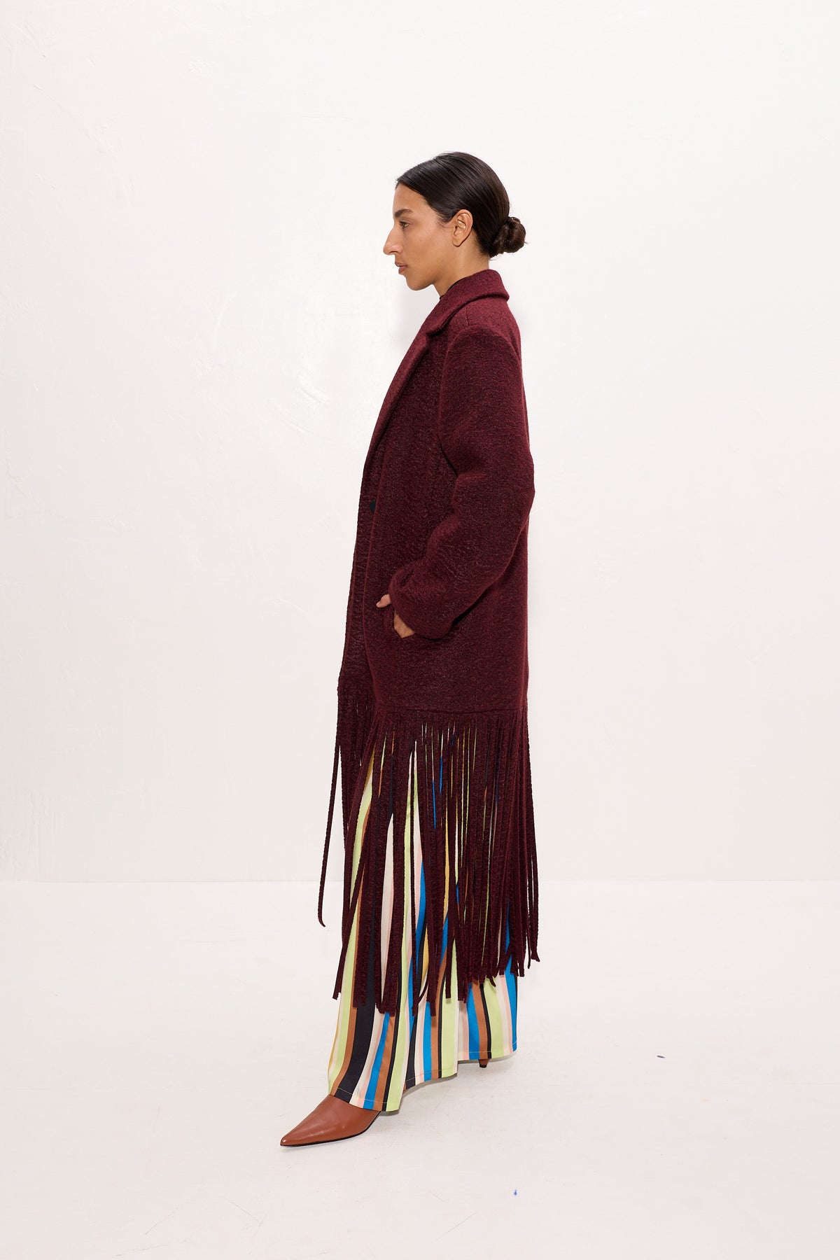 Vero Fringe Coat In Bordeaux