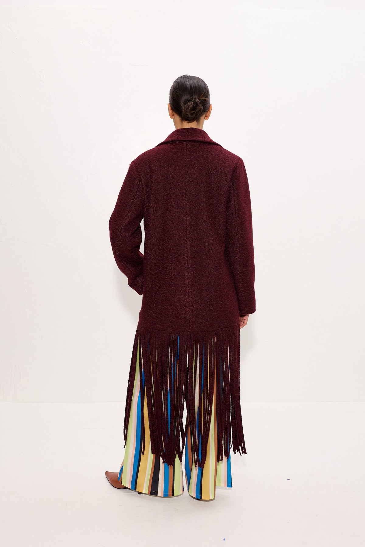 Vero Fringe Coat In Bordeaux