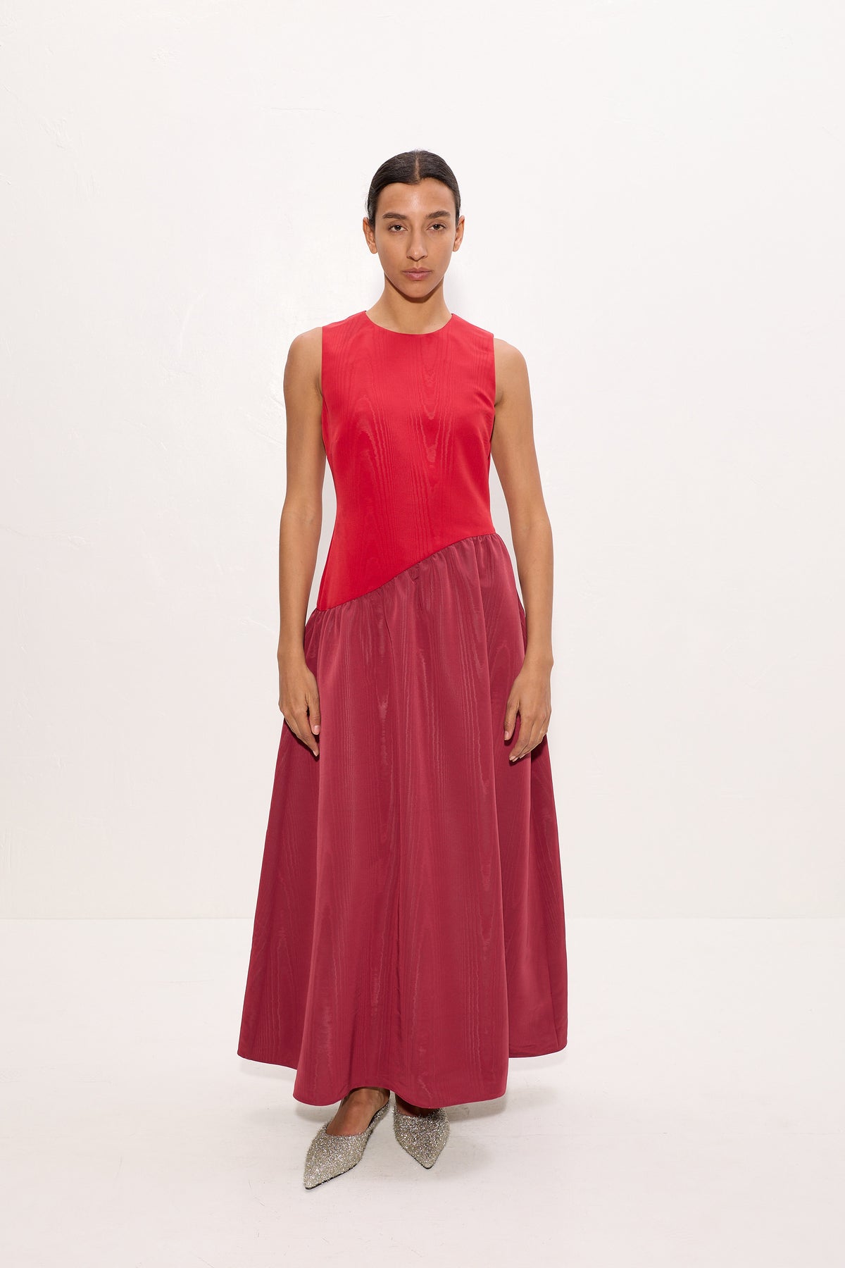Laurel Moire Midi Dress In Pomegranate/Bordeaux