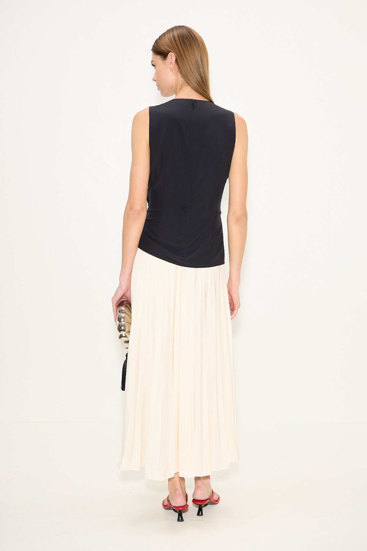 Cori Pleated Dress In Black/Macadamia