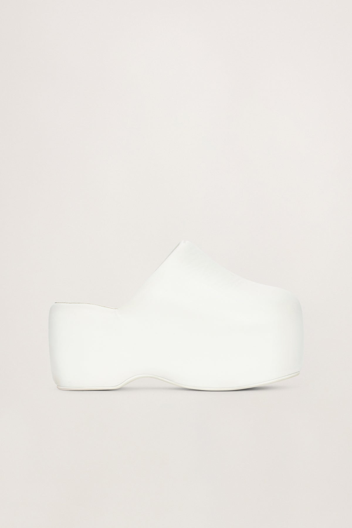 Platform Bubble Clog in White