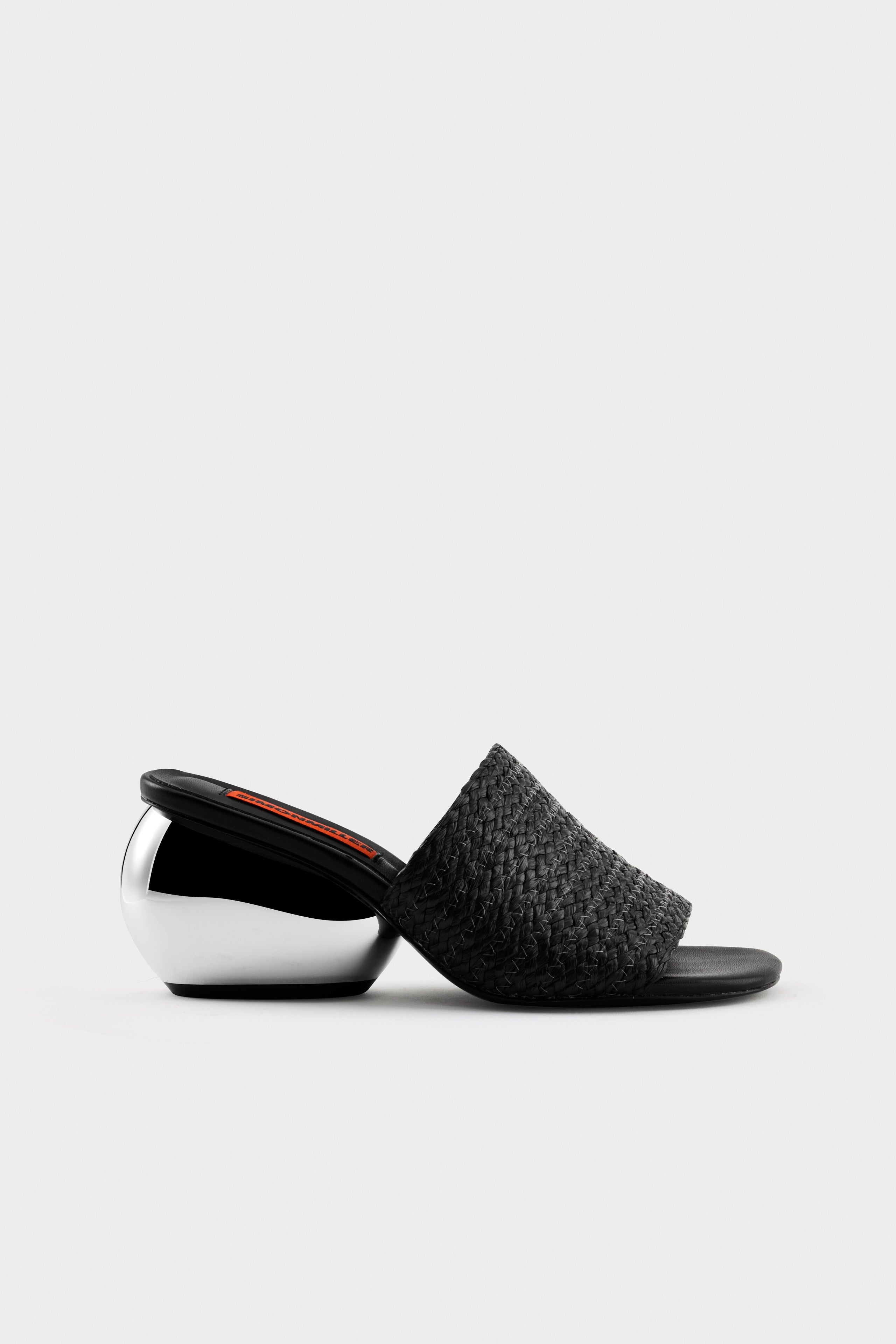Braided Raffia Moderno Sandal in Black/Silver | SIMONMILLER – Simon Miller