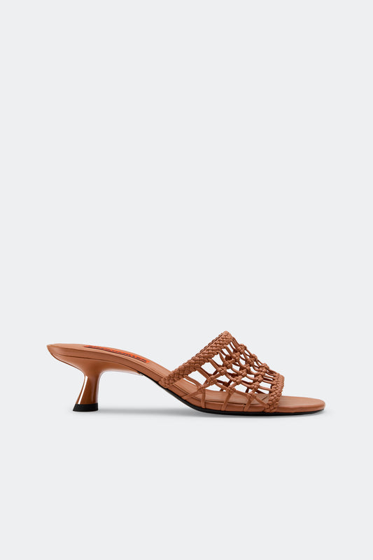 Knotted Beep Heel in Chestnut
