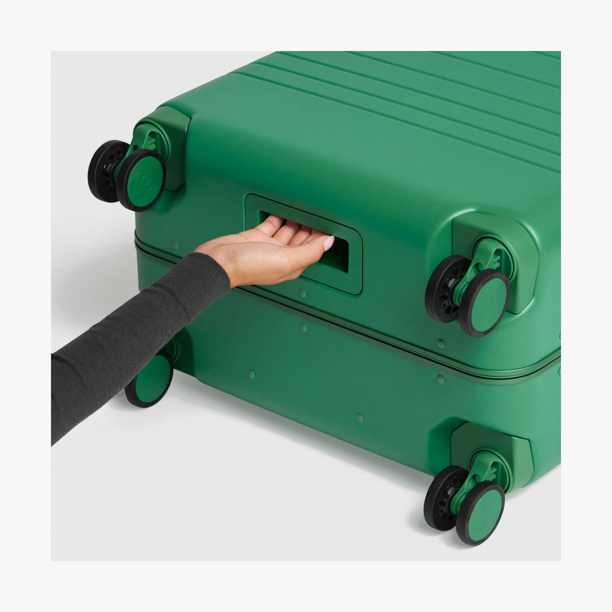 Medium Hybrid CheckIn In Jungle Green