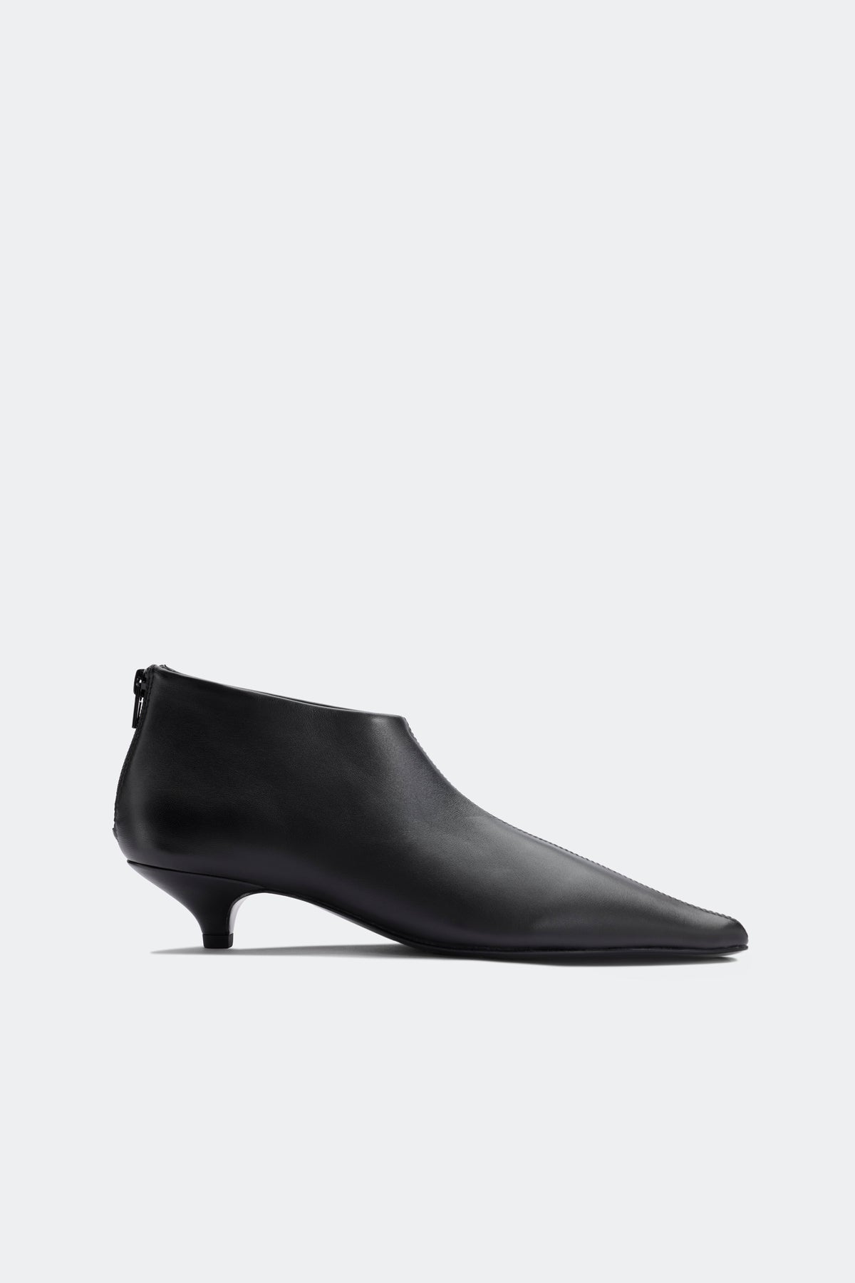 Leather Arrow Boot In Black