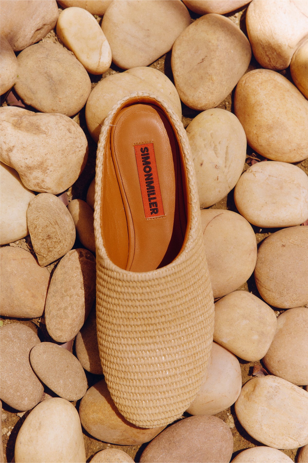 RAFFIA RIAD SLIPPER IN NATURAL
