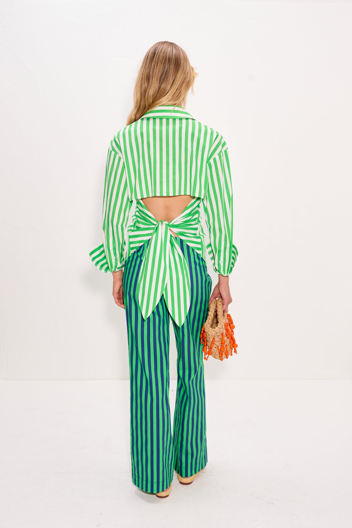 Loch Poplin Button Up In Grass Green/Macadamia