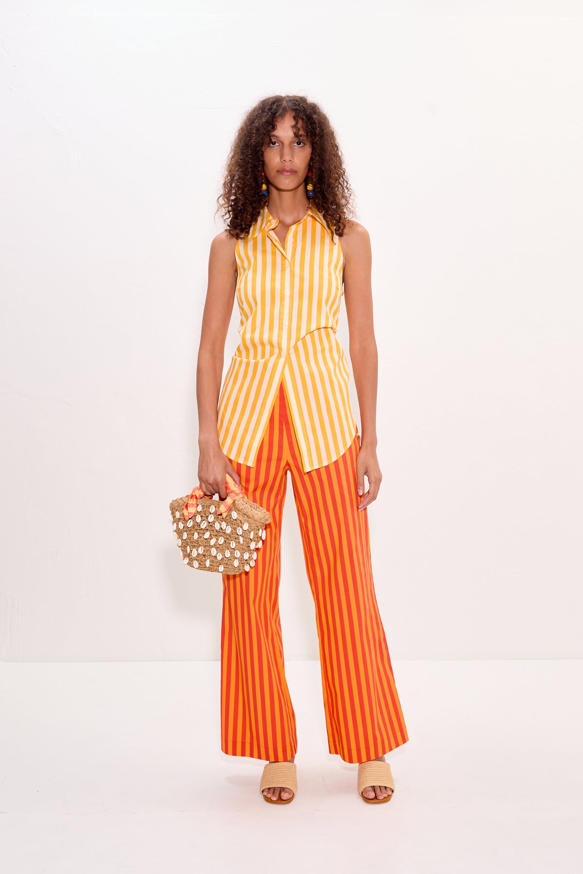 Loch Sleeveless Poplin Button Up in Sungold/Ecru Stripe