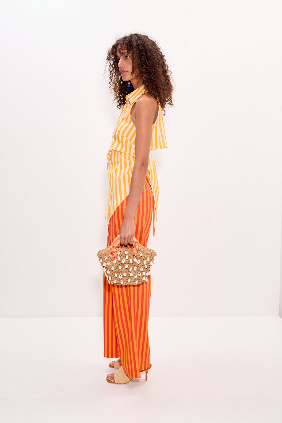 Loch Sleeveless Poplin Button Up in Sungold/Ecru Stripe