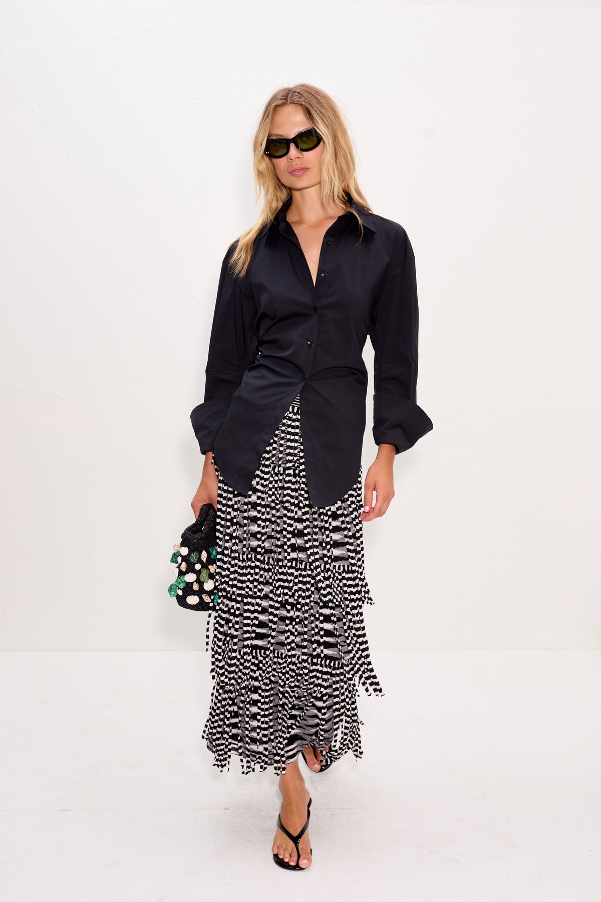 Za Za Knit Fringe Skirt In Black/White Space Dye