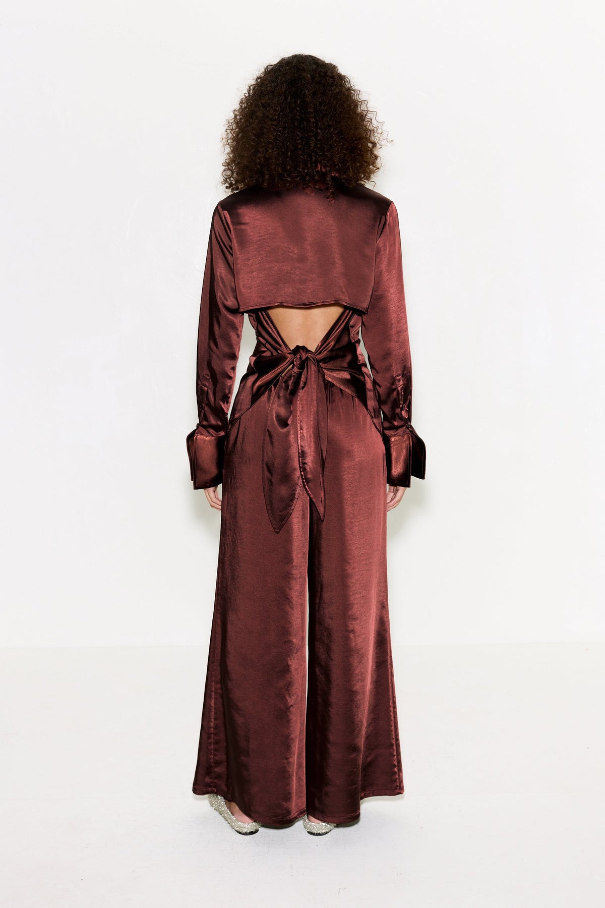 LOCH SATIN BUTTON UP IN CHOCO BROWN