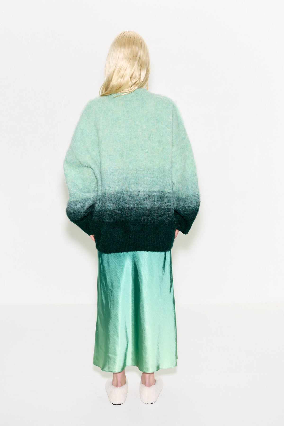 LEITH OMBRE SWEATER IN OCEAN OMBRE
