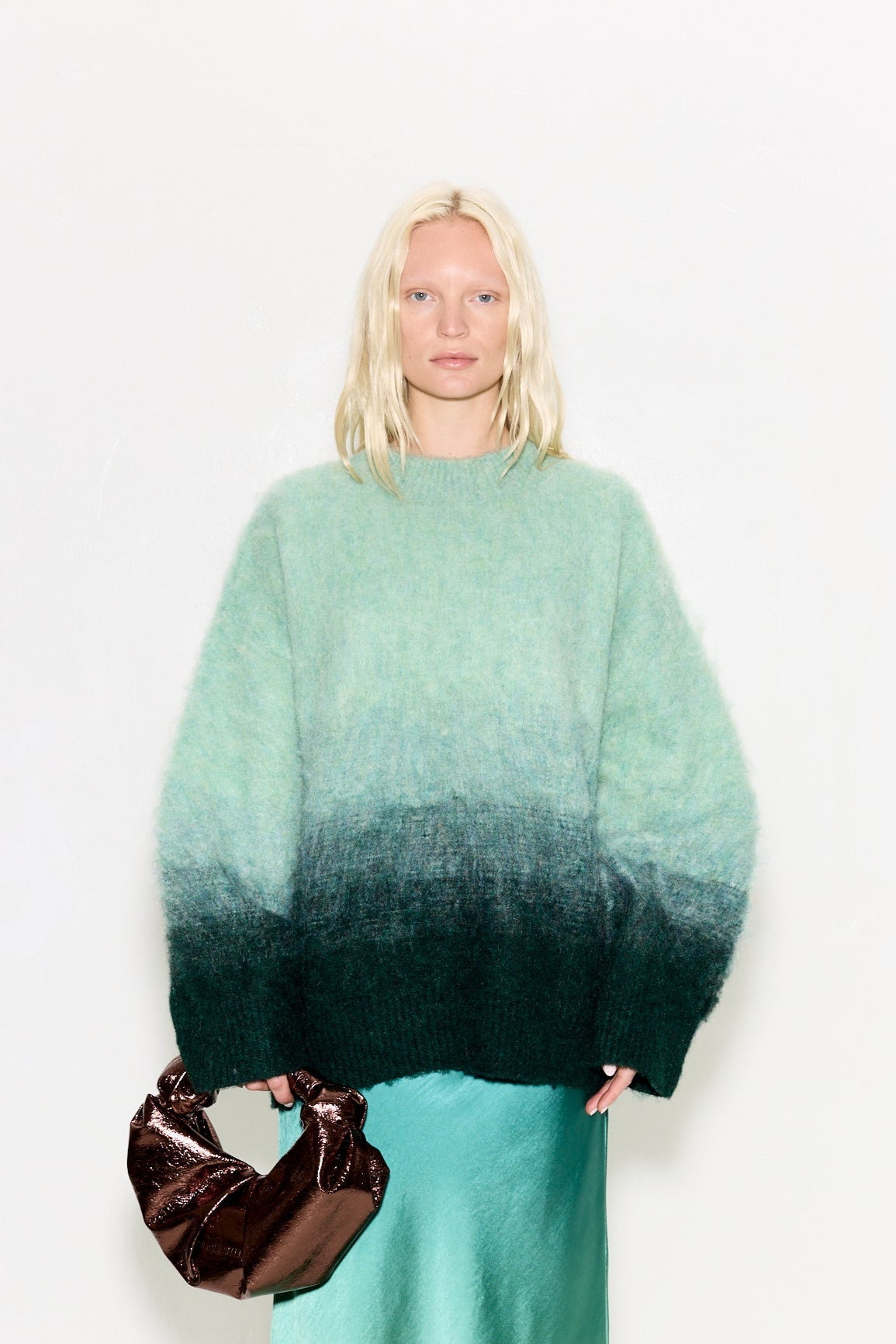LEITH OMBRE SWEATER IN OCEAN OMBRE
