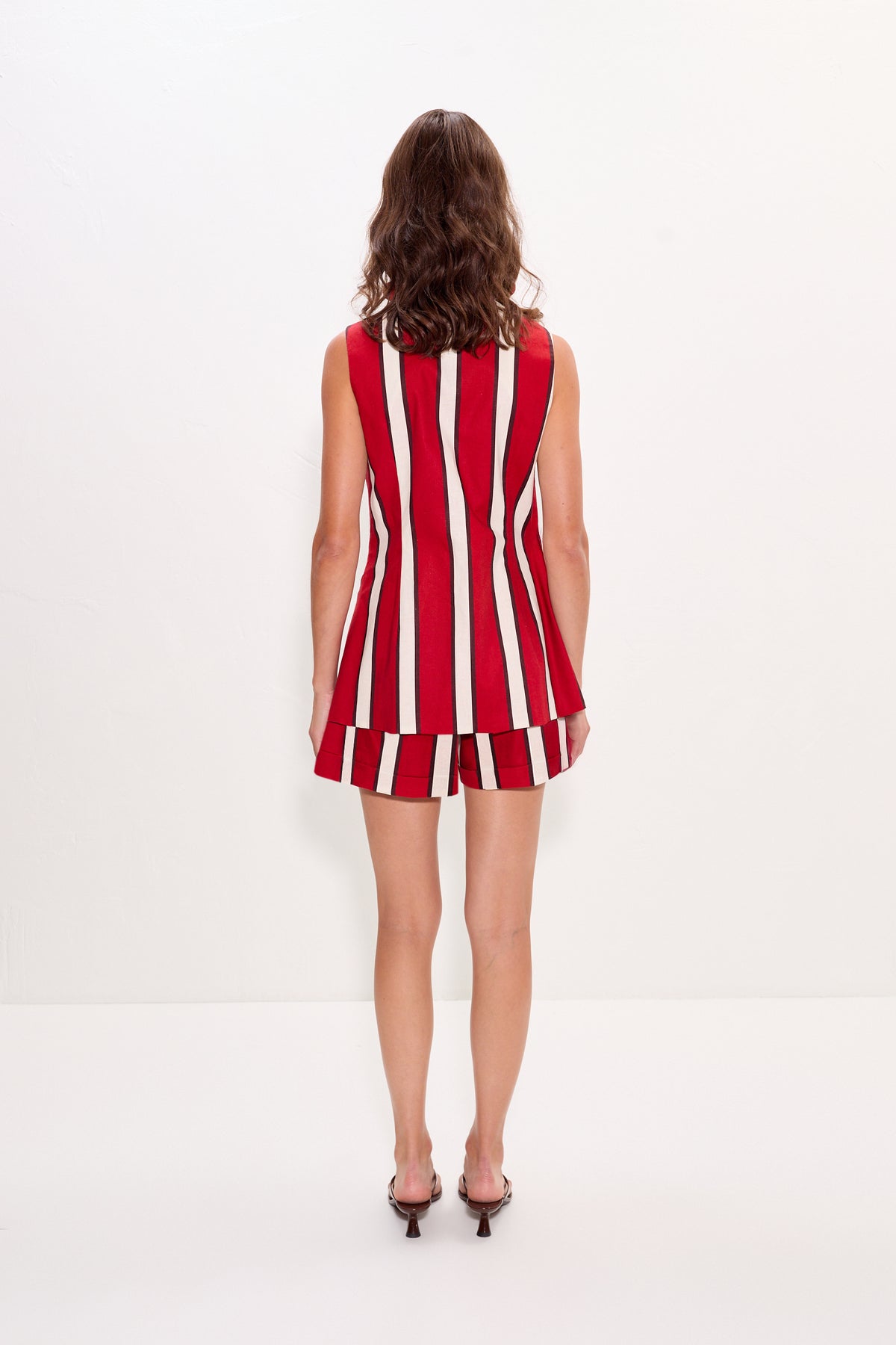 Como Linen Shorts in Venetian Red Stripe