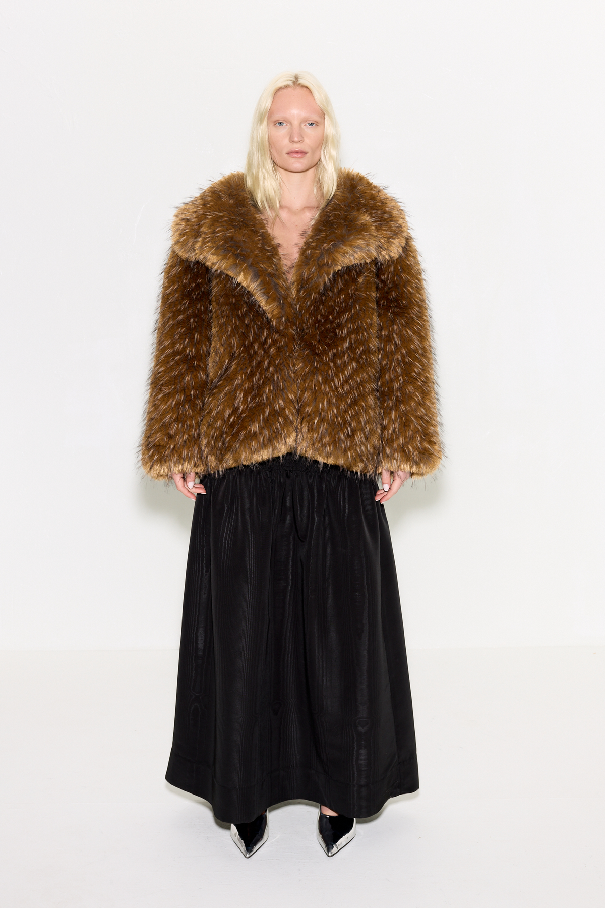Knox Vegan Fur Coat In Tawny