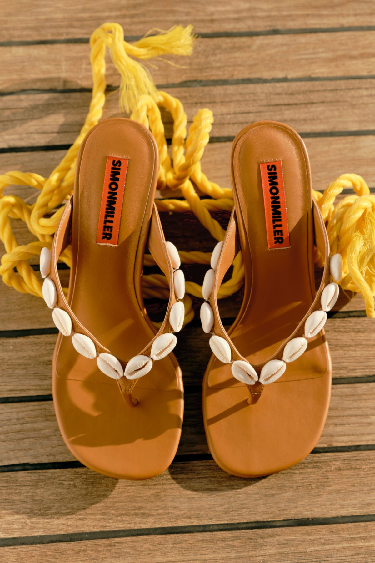 Soleil Wedge in Natural/Caramel